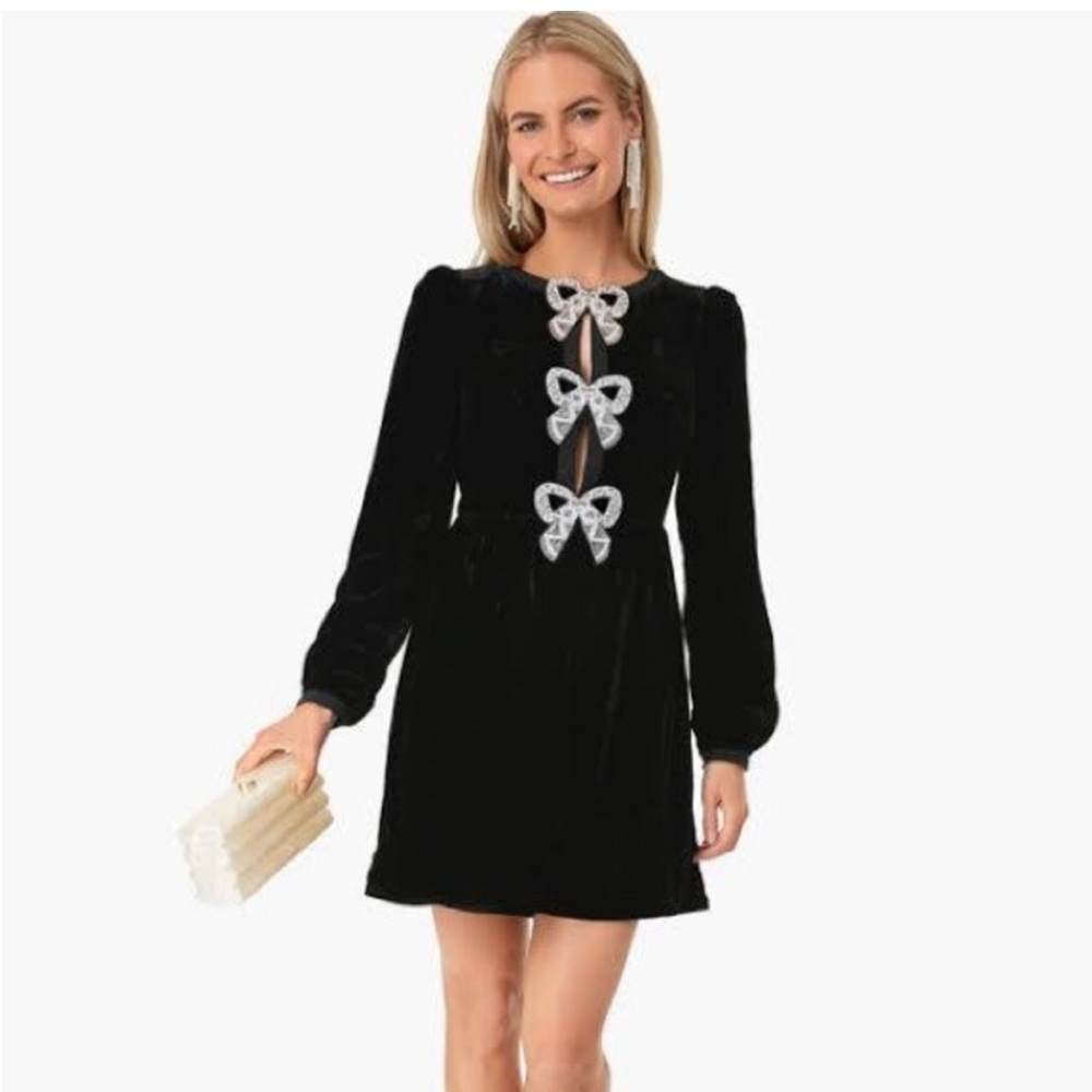 ISO - size 8 🤞Black Camille Bows Dress